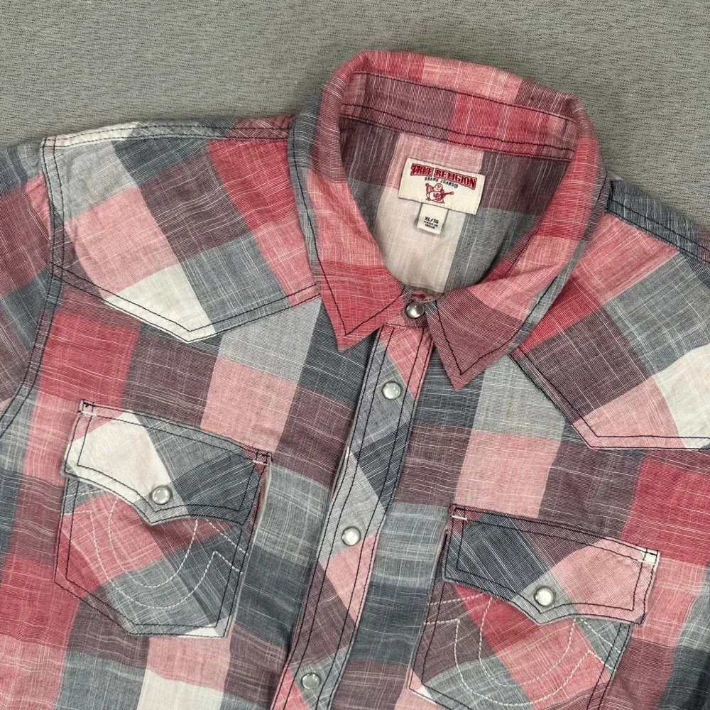 True Religion Pearl Snap Western Shirt Mens XL Red Plaid Short Sleeve Horseshoe